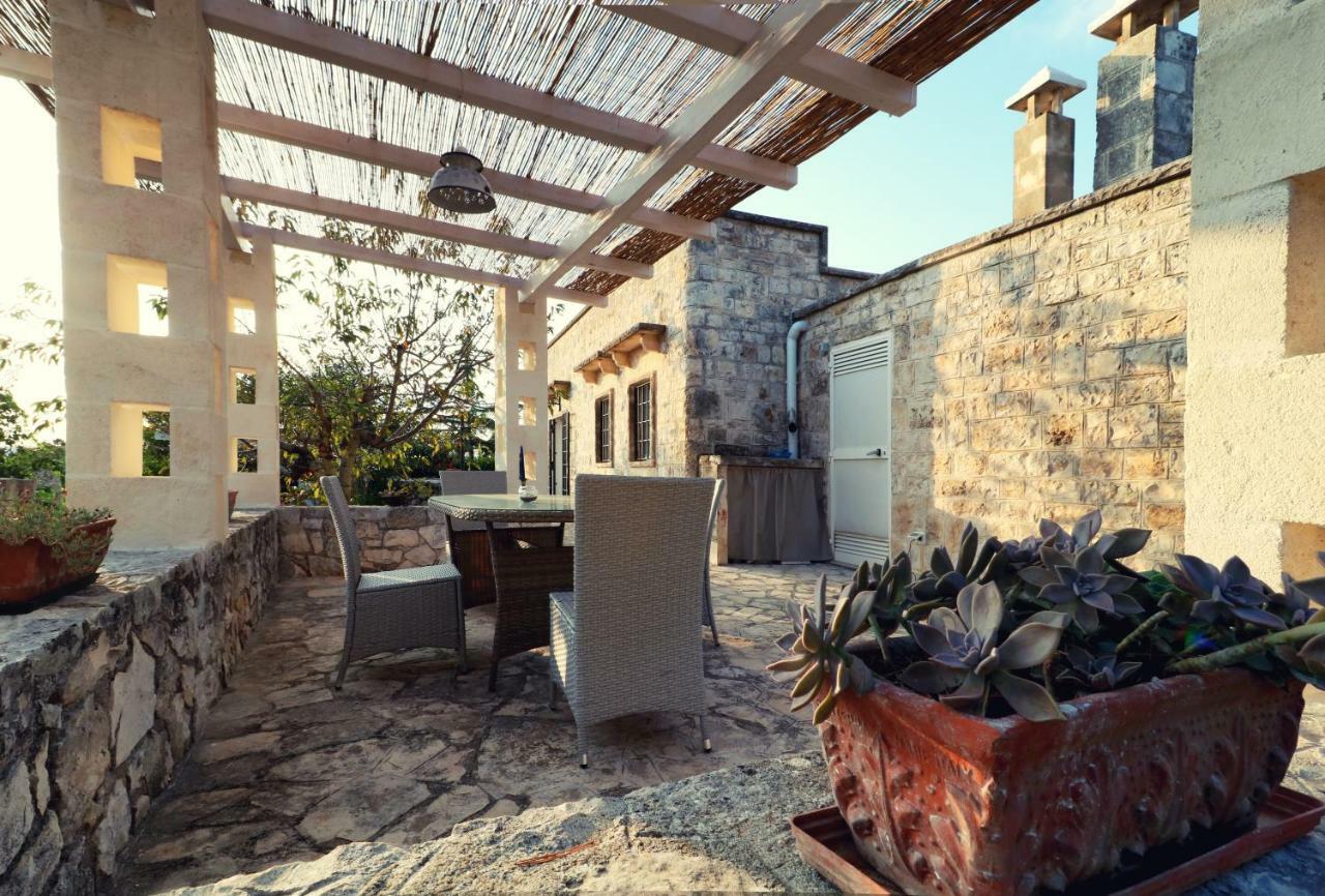 ロコロトンド Trulli Di Zia Tataゲストハウス エクステリア 写真